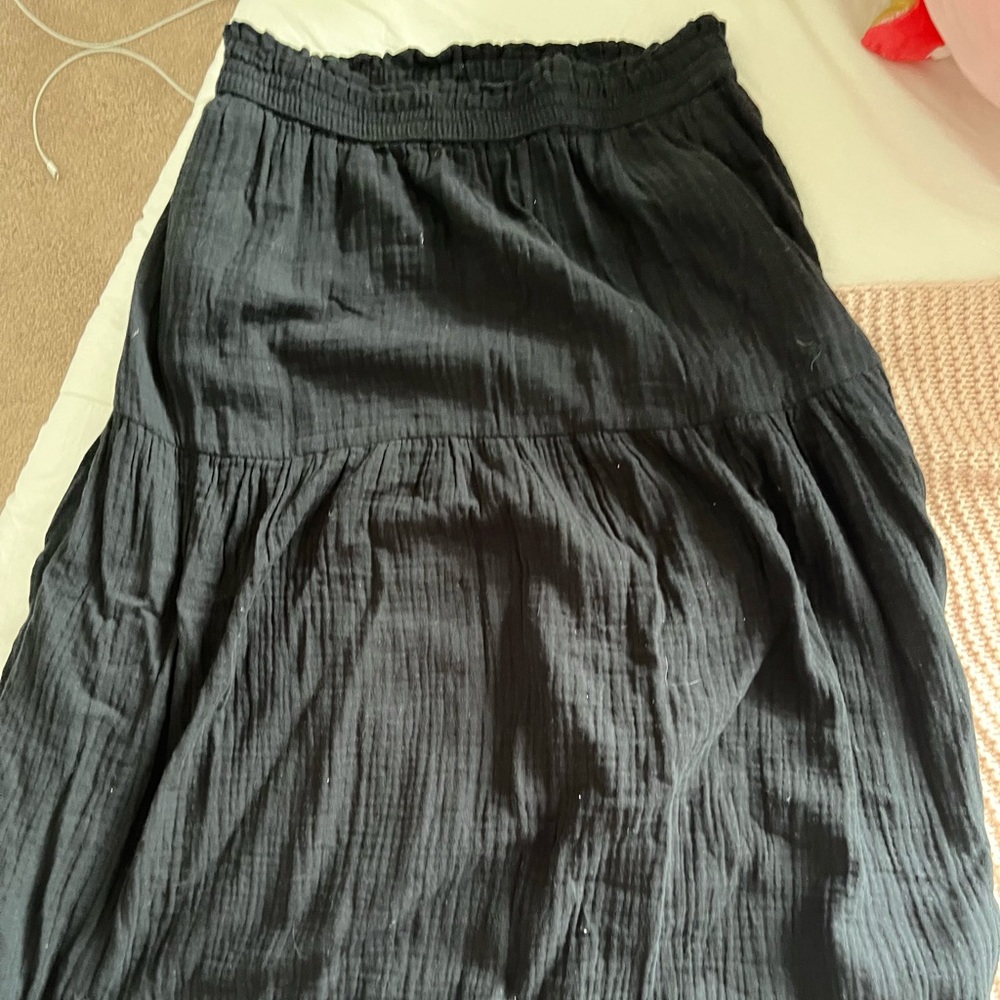 black ruffle skirt